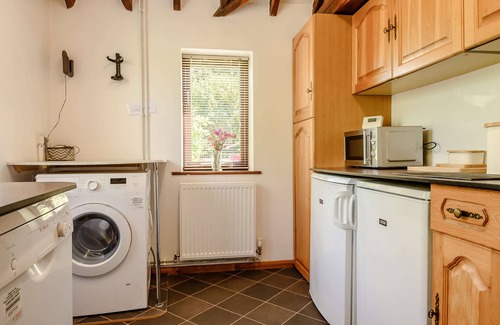Saxmundham House | The Cartshed at Farnham Barn