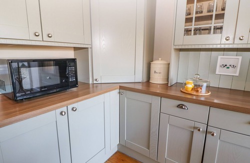 Richmond Cottage | The Cartshed, Sedbury Park Farm