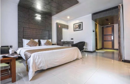 Peelamedu Hotel | THE CASTELLO RESIDENCY
