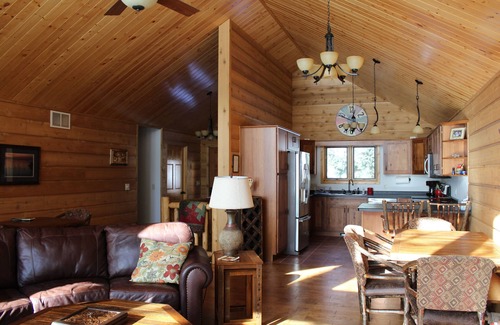 Lake Tomahawk Cabin | The Cedar Lakehouse - on beautiful Gilmore Lake