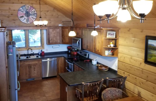 Lake Tomahawk Cabin | The Cedar Lakehouse - on beautiful Gilmore Lake