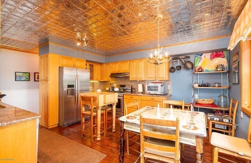 Marcellus House | The Cedar Lodge on Big Fish Lake