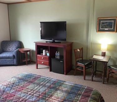 Townsend Hotel | The Cedar Lodge