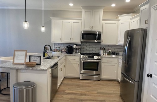 Uniontown House | The Chaffee Chateau - a quiet escape in the heart of Chaffee Crossing