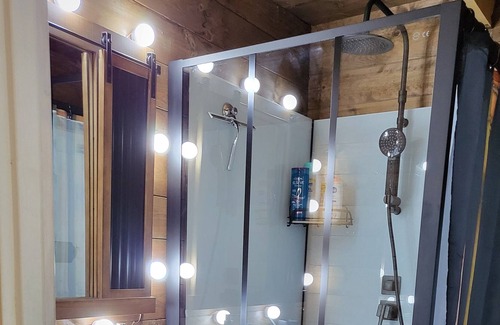Saint-Jean-du-Pin Ski Chalet | The chalet with jacuzzi and sauna