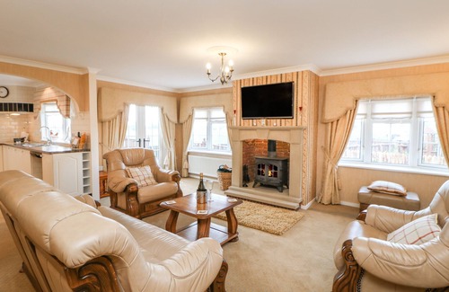 Northallerton Cottage | THE CHALET, with open fire in Welbury