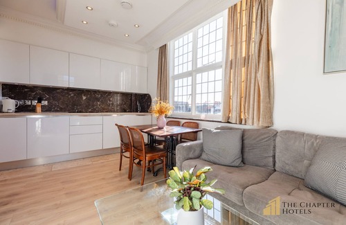 City of Westminster Hotel | The Chapter Hotels - Griffin House