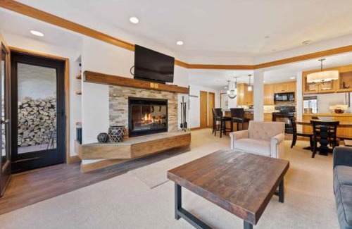 Beaver Creek Apartment | The Charter at Beaver Creek B230