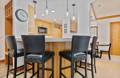 Beaver Creek Apartment | The Charter at Beaver Creek B230