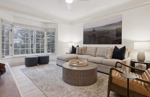 Beaver Creek Apartment | The Charter at Beaver Creek C250