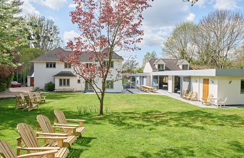 Cheltenham House | The Chase