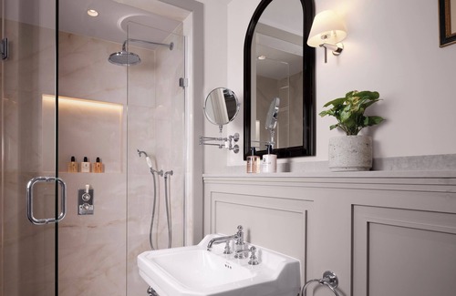 Chelsea Hotel | The Chelsea Townhouse by Iconic Luxury Hotels