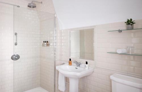 Chelsea Hotel | The Chelsea Townhouse by Iconic Luxury Hotels
