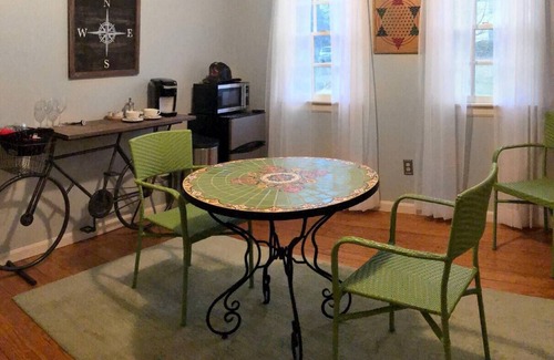 Harpers Ferry House | The Chickadee Room at Harpers Ferry Guest House