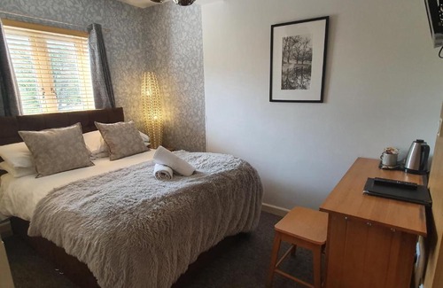 Long Hanborough Hotel | The Churchill Court