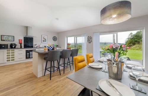 Mount Murray House | The Clays - a holiday cottage that sleeps 4 guests in 2 bedrooms