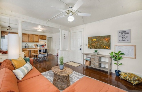 Fayetteville Apartment | The Clementine - Monthly Rental - Walk Everywhere!