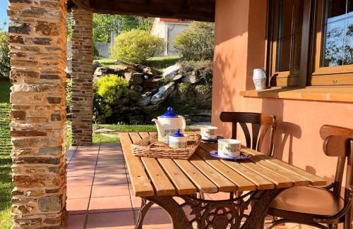 O Vicedo Ski Chalet | The Cliffs - Morandaina Beach