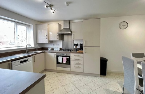 Peterborough Apartment | The Clovelly by Incredible Stay