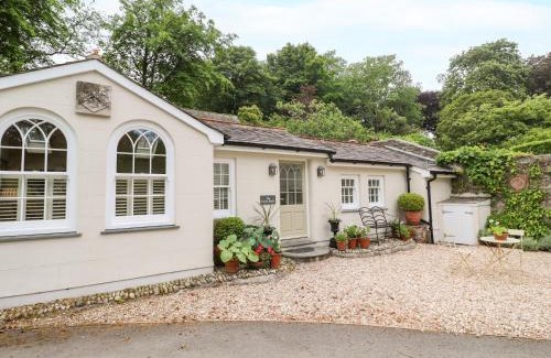 Lanteglos House | The Coach House at Pendower House