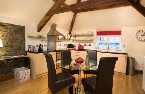 Beaumaris House | The Coach House - Beaumaris