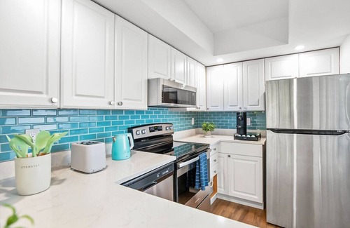 East Naples House | "The Coastal Dream" only 3miles to the beach.