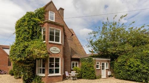 Wells-next-the-Sea House | The Cobblers, Luxury Coastal House for 16