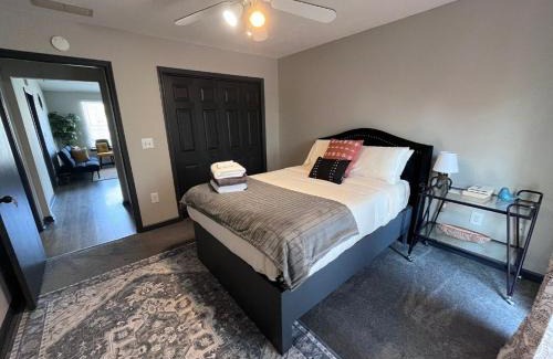 Lexington Villa | The Coffee House