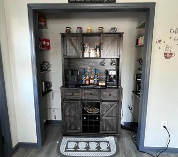 Lexington Villa | The Coffee House