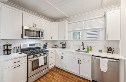 Saratoga Springs House | The Collegiate by Saratoga Stays