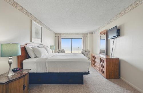 Northeast Virginia Beach Resort | The Colony at Virginia Beach