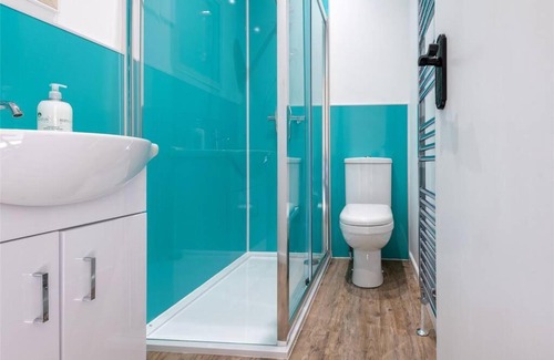Broughty Ferry Apartment | The Colours Riverside apartment with garden