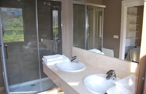 Llanes Cottage | The Cool Houses 5 minutes walking from Llanes