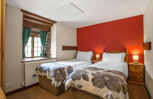 Coniston House | The Coppermines Mountain Cottages - Carpenters, Millrace, Pelton Wheel, Sleeps 14