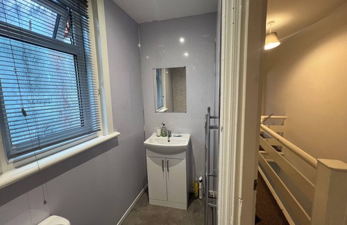 Southsea House | The Coral Guest House Fratton