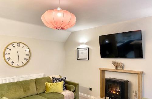 Cirencester House | The Corner Barn