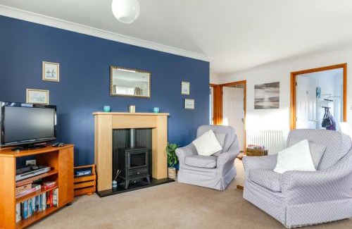 Walcott House | The Cosy Coastal