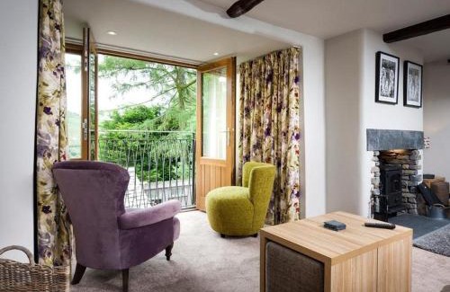 Troutbeck House | The Cosy Peacock