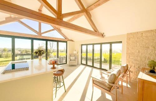 Shipston on Stour House | The Cotswold Barn