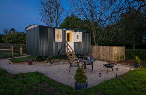 Longborough House | The Cotswold Nest