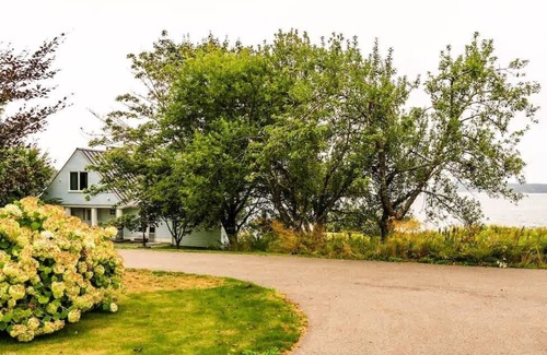 Friendship House | The Cottage at Seaside in Friendship