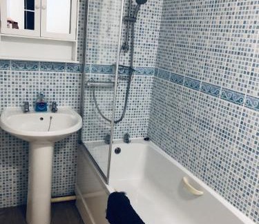Redruth Cabin | The Cottage