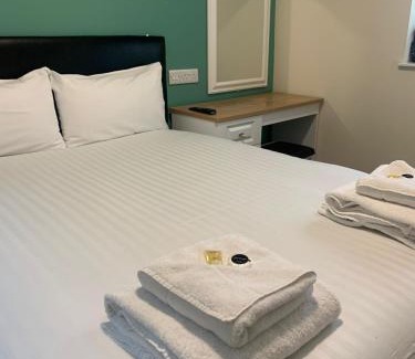 Bournville Hotel | The Cotteridge Inn