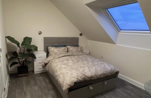 Tamworth House | The Cottontail - Modern Private Room - Tamworth
