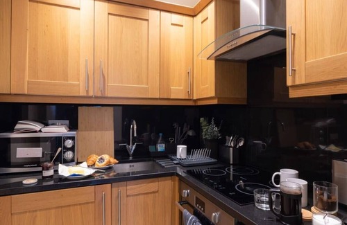 Courtfield Apartment | The Courtfield - Deluxe Studio in Kensington