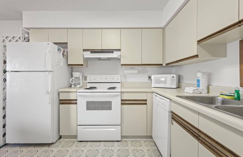 Gulf Shores Condo | The Cove A118 Cozy Lagoon Getaway