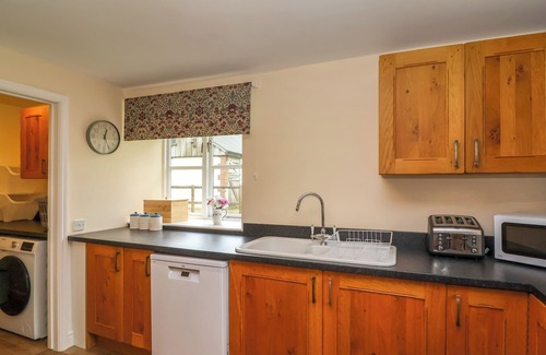 Toller Porcorum Cottage | The Cow Shed