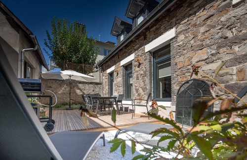 La Bourboule House | The Cozy de Claire, 5 * for 7 people with private spa, 140 m²