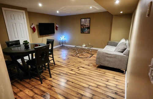 Ingersoll Apartment | The Cozy Den