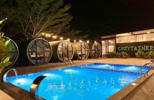 Larut Hotel | The Cozytainer